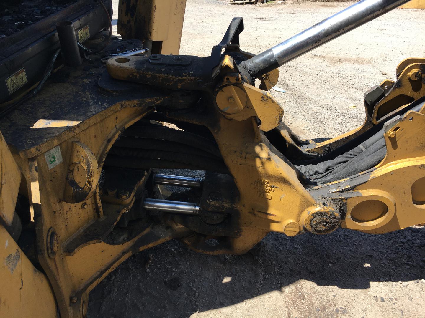 ./imagenes/INVOICE/2019/16993/RETROEXCAVADORA 450F (23).JPG